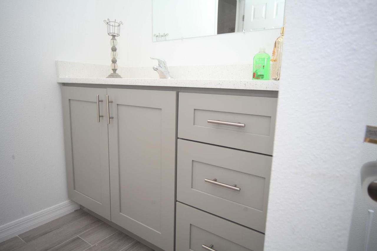 A beautiful queen bedroom Orlando Extérieur photo
