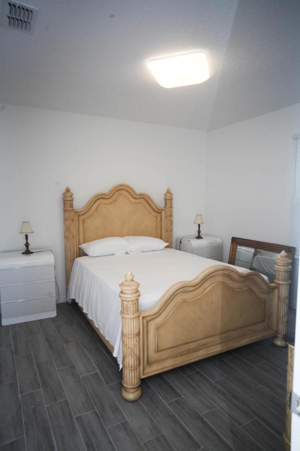 A beautiful queen bedroom Orlando Extérieur photo